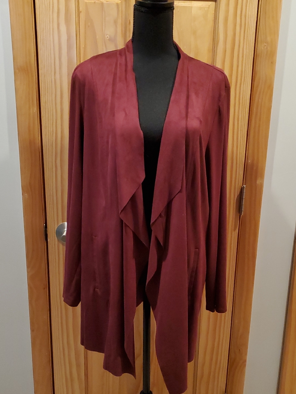 Jones Studio Draped Open-Front Blazer in Burgundy, Large
